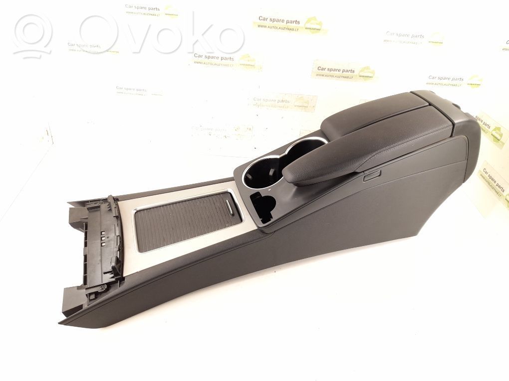 Podłokietnik tunelu środkowego   2046800150,2046808250,2046803039,2046806450,2048304354,A2046800150,A2046803039,A2046806450,A2046808250,A2048304354