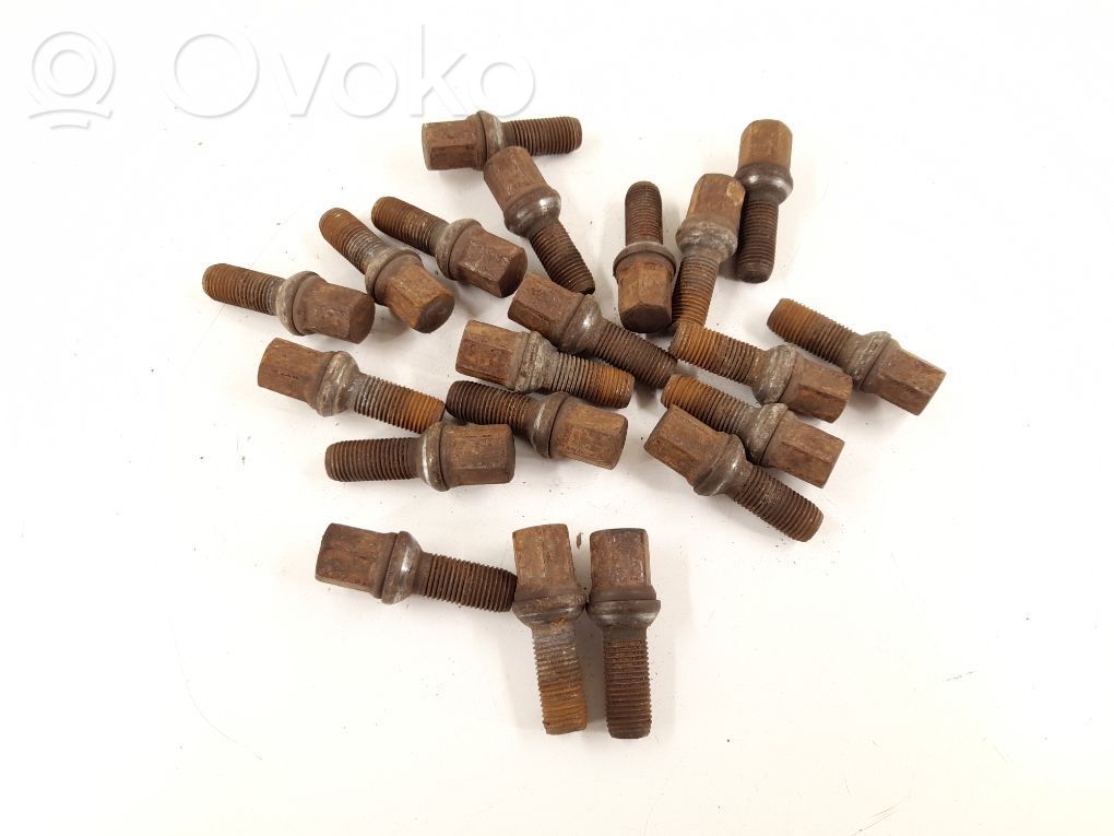 Mutterit/pultit   2114010370,0009904907,A0009904907,A2114010370