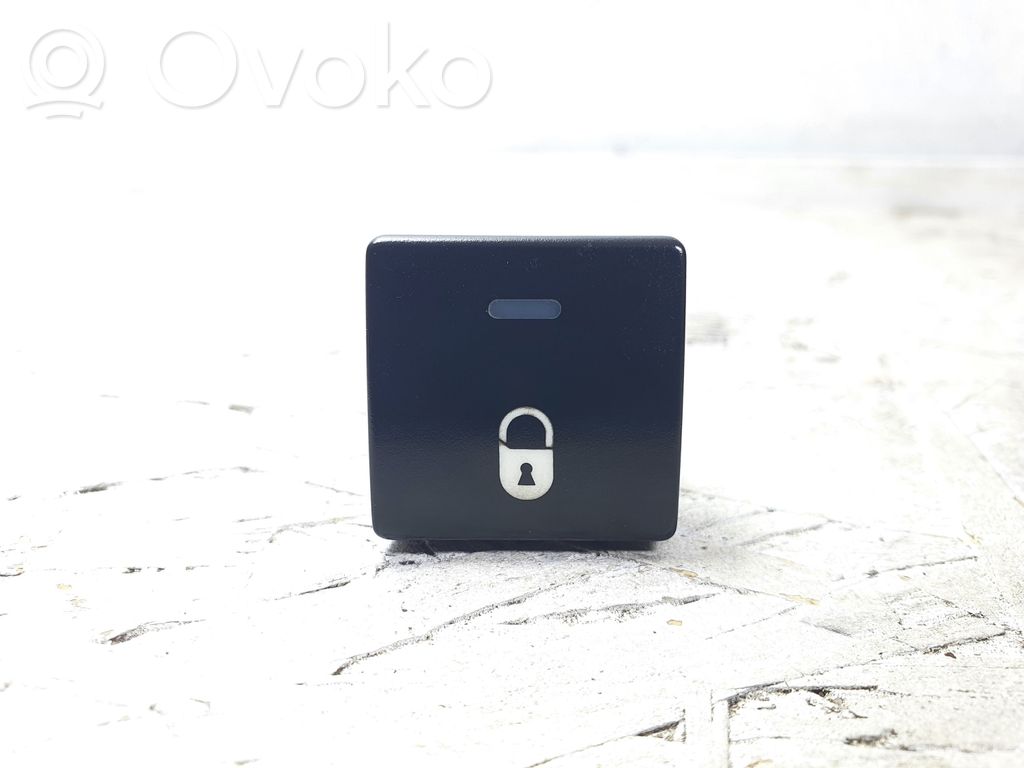 Citroen Berlingo Central locking switch button 