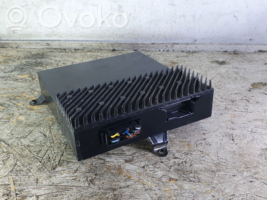 BMW 3 E46 Sound amplifier 