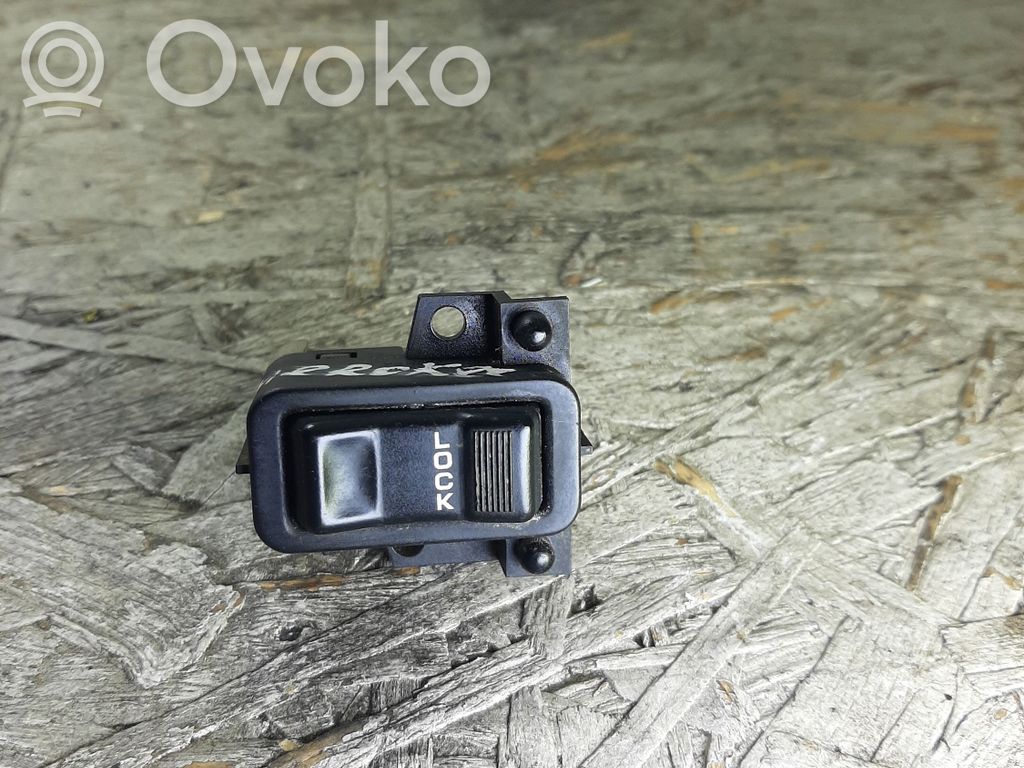 Jeep Grand Cherokee (WJ) Central locking switch button 