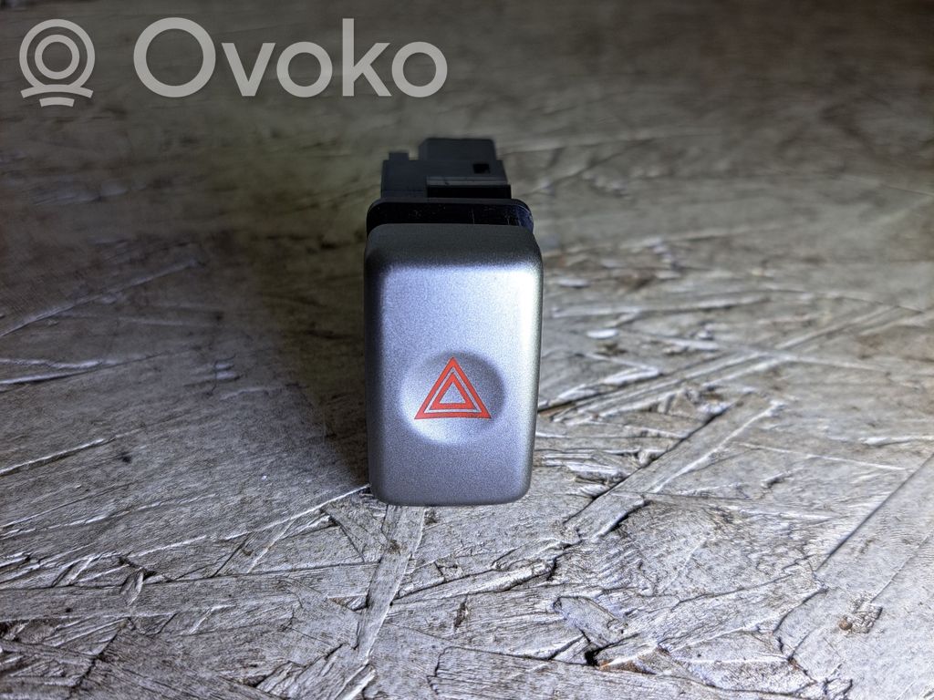 Hazard light switch   06016,06016