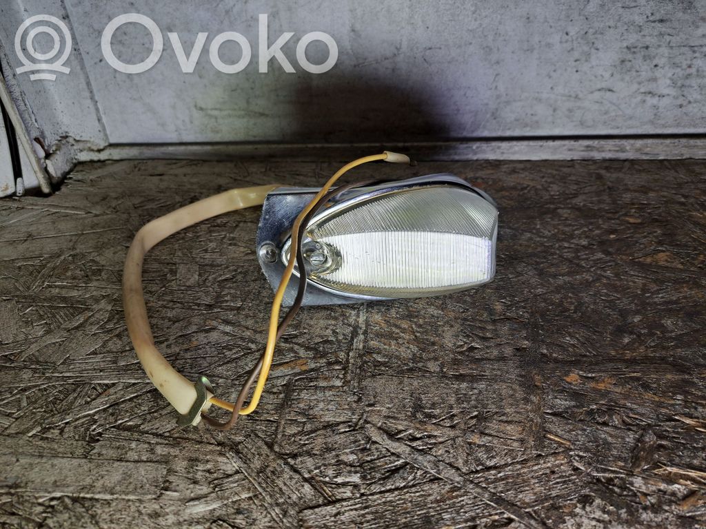 Front fender indicator light