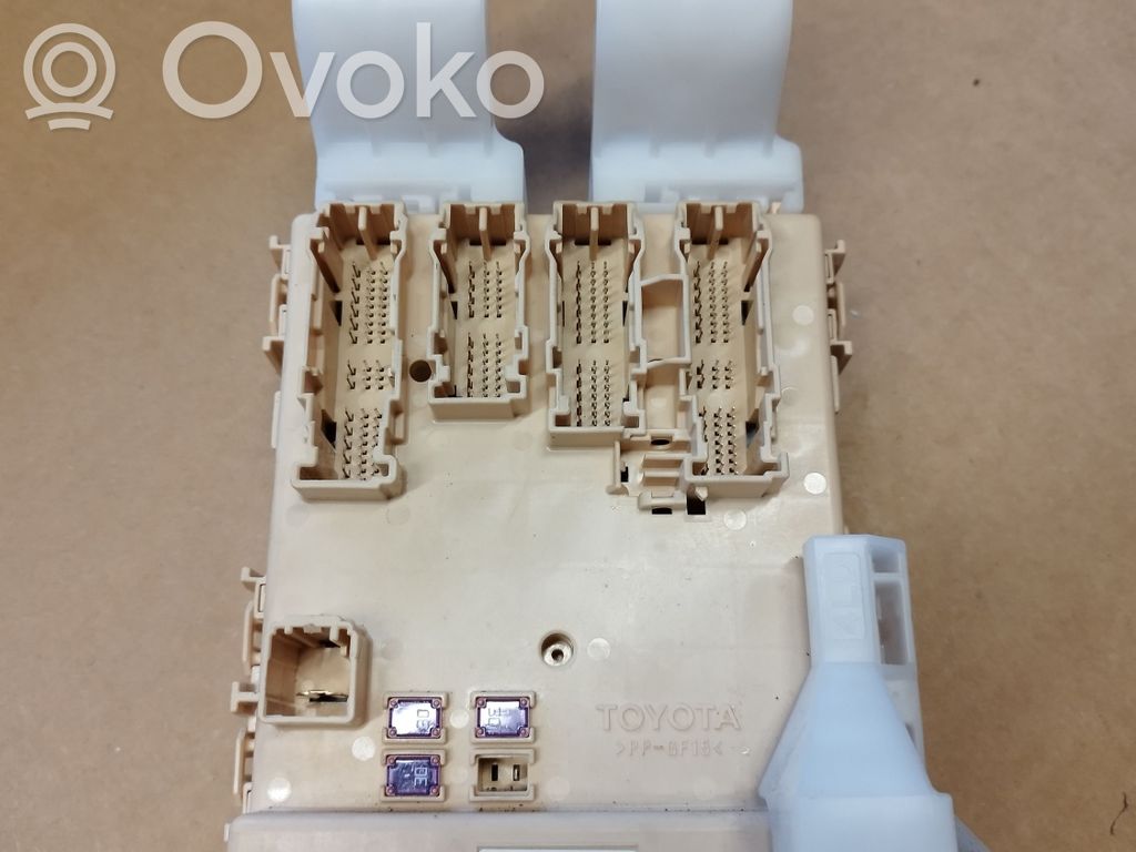 Módulo de fusible   8273078011,63586794,6CA2263X4