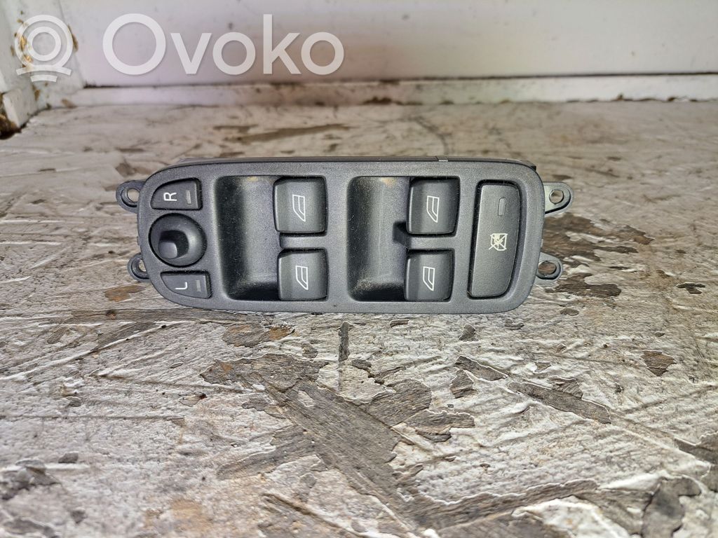 Electric window control switch   30739845,30739846,30739847,30739848