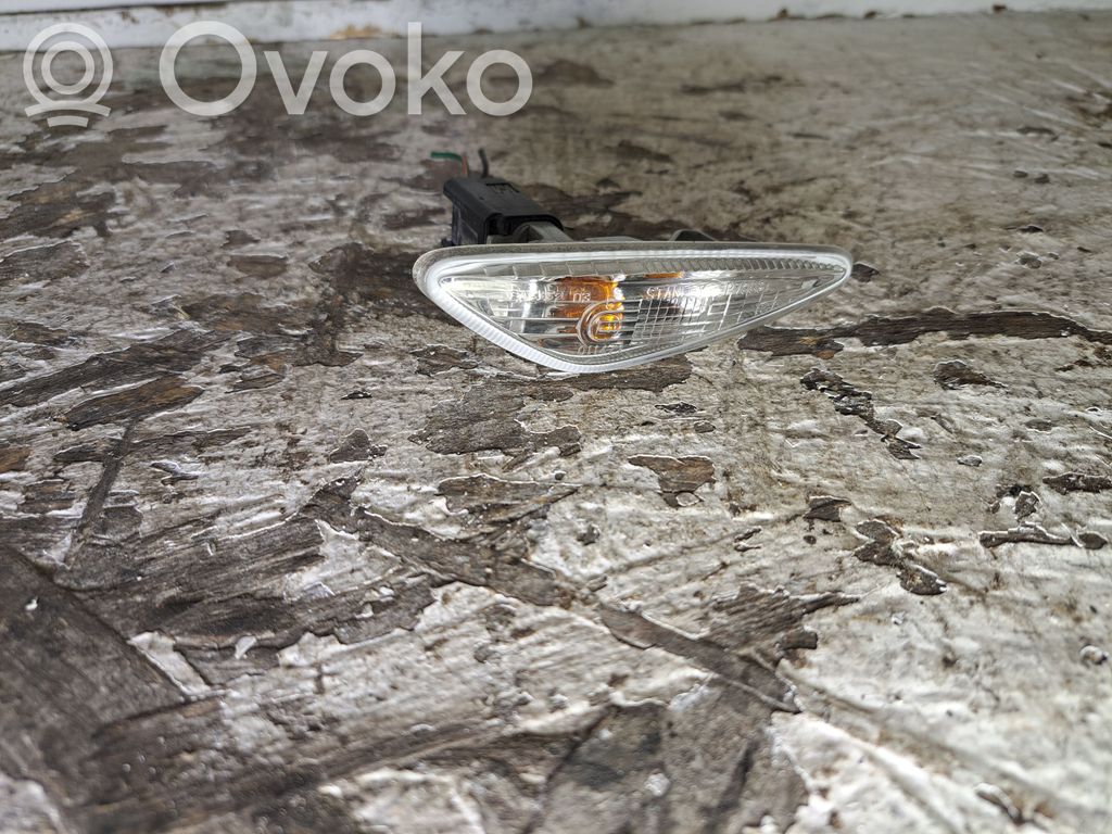 Mazda 6 Front fender indicator light 