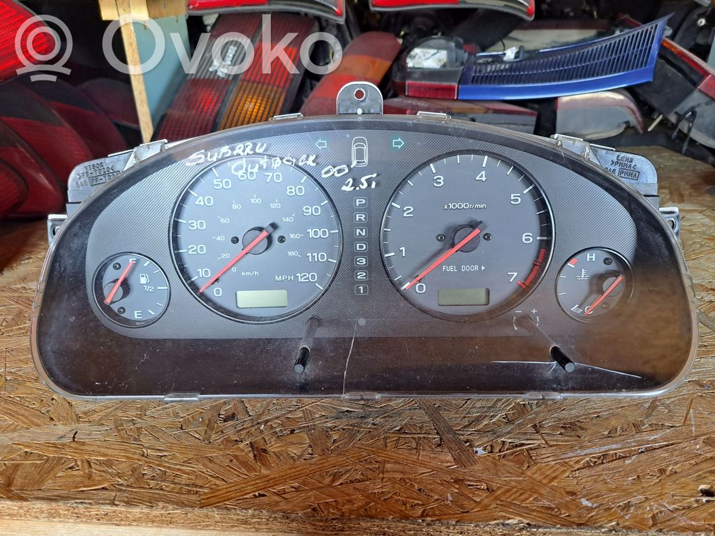 Subaru Outback Speedometer (instrument cluster) 