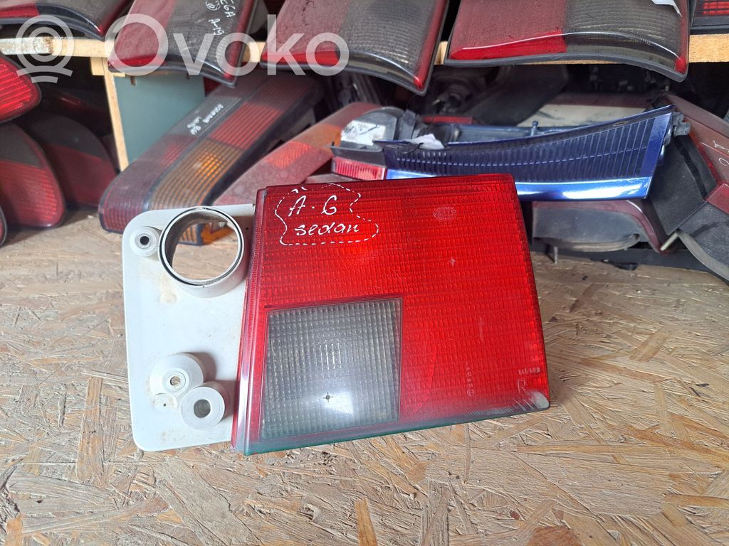 Audi A6 S6 C4 4A Takaluukun takavalot 