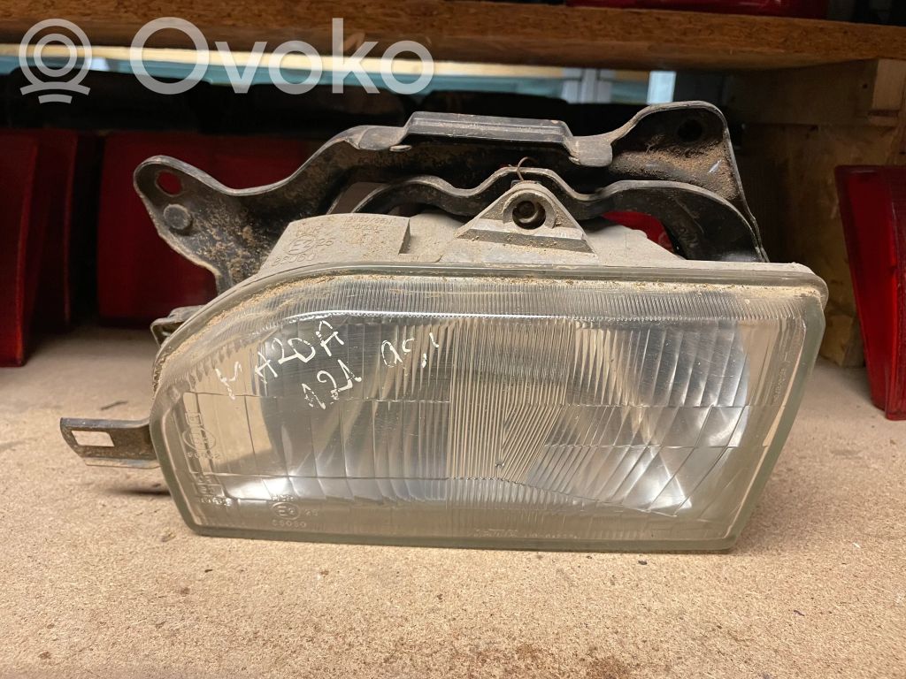 Mazda 121 Headlight/headlamp 