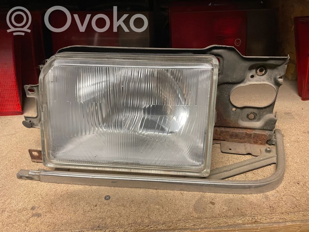 Mazda 323 Headlight/headlamp 