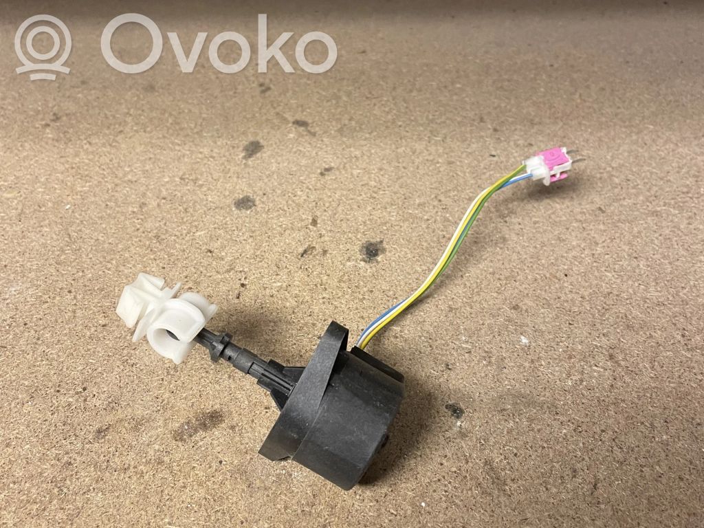 Headlight level adjustment motor   1307220020,8372381