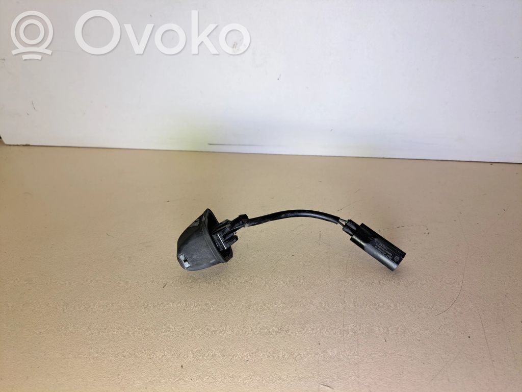 BMW 3 E90 E91 Windshield washer spray nozzle 