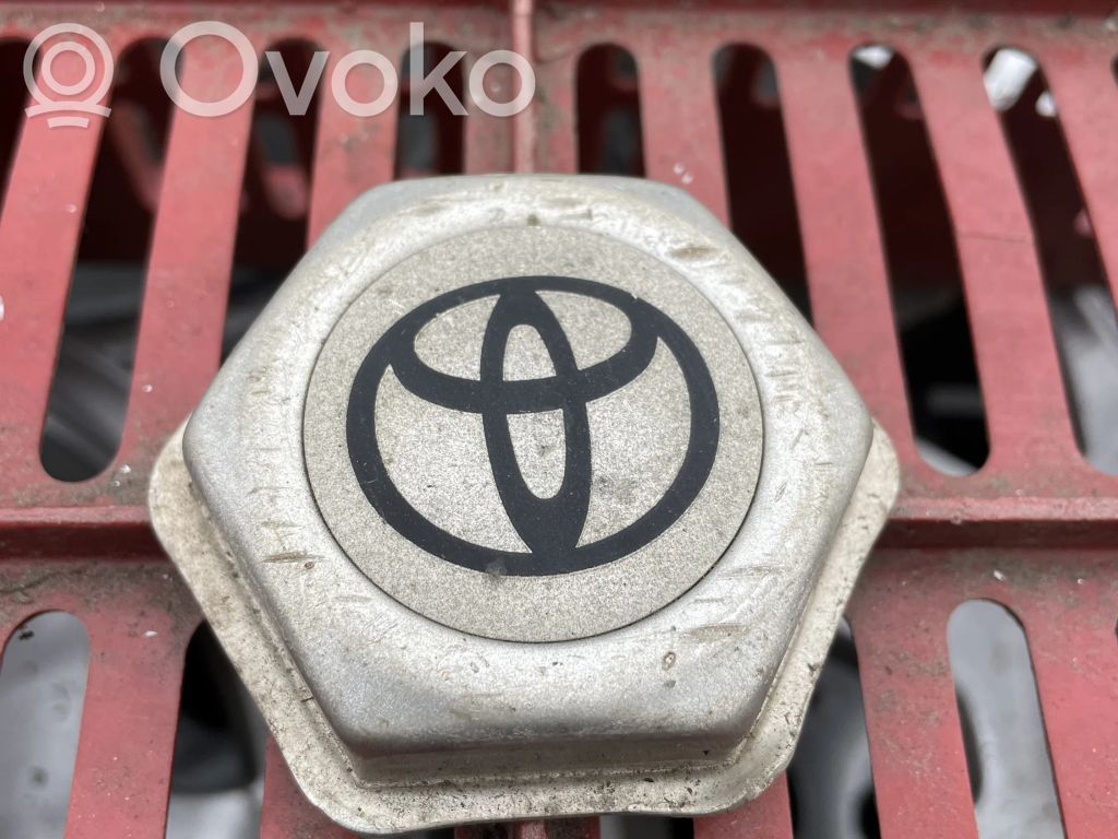 Toyota Carina T190 Gamyklinis rato centrinės skylės dangtelis (-iai) 