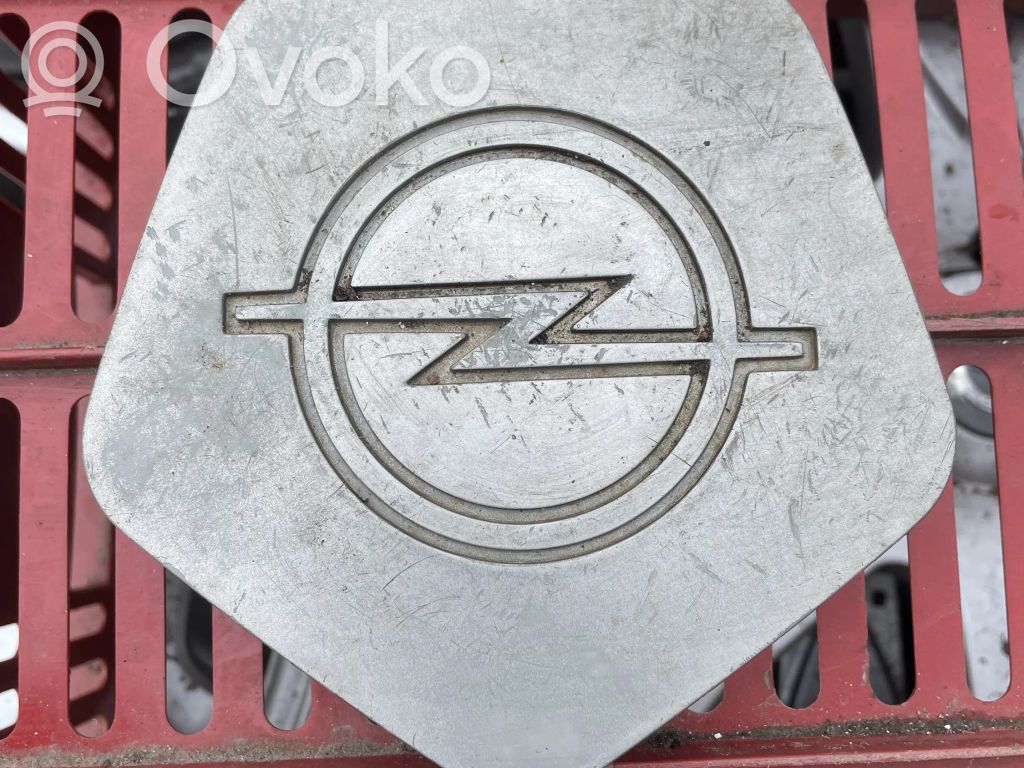 Opel Senator A Dekielki / Kapsle oryginalne 