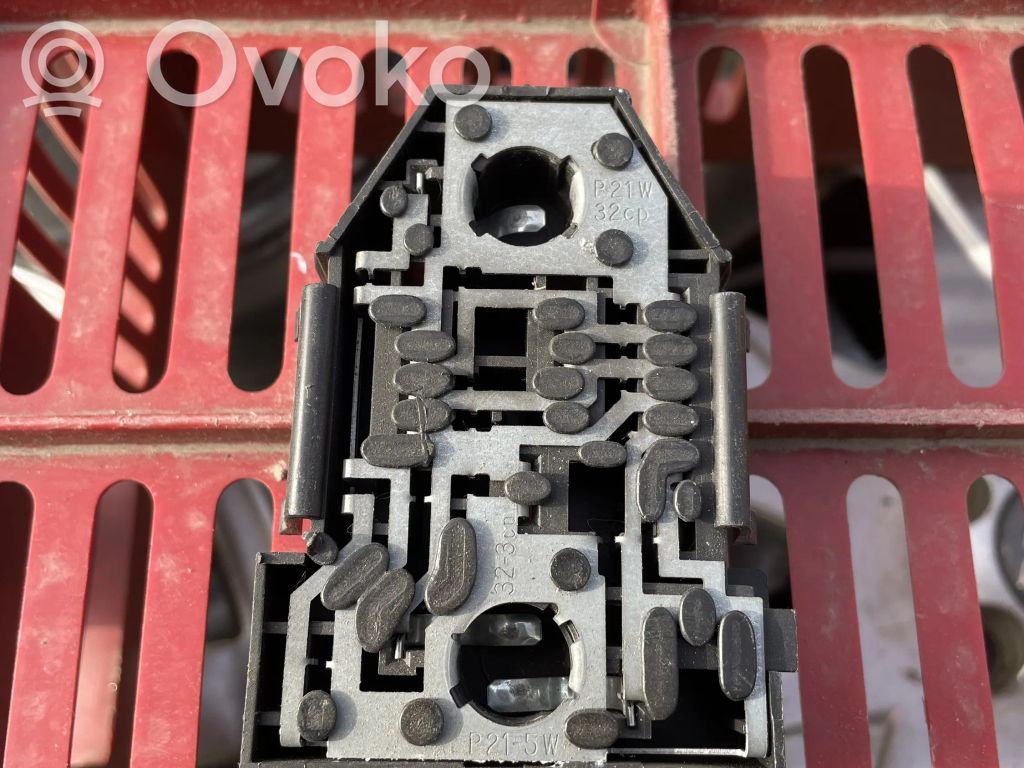 Volkswagen PASSAT B3 Wkład lampy tylnej 