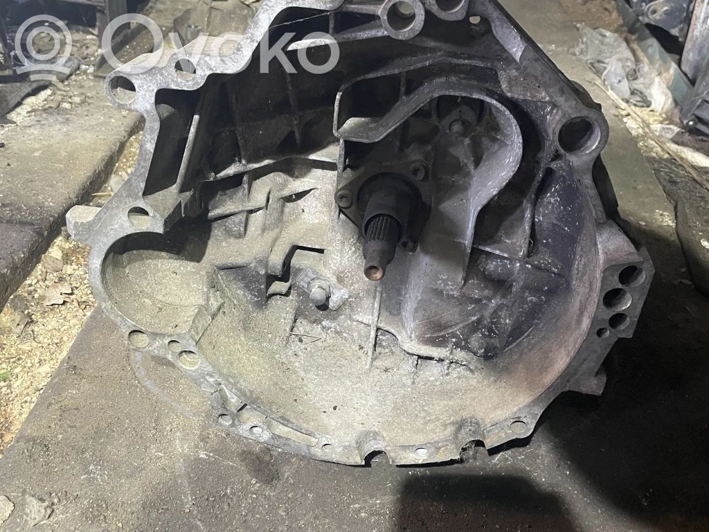 Volkswagen PASSAT B5 Manualna 5-biegowa skrzynia biegów 