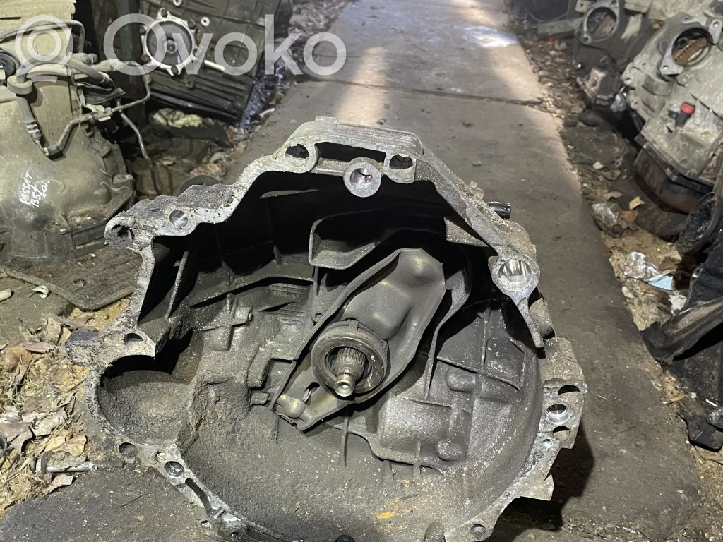 Volkswagen PASSAT B5.5 Manualna 5-biegowa skrzynia biegów 