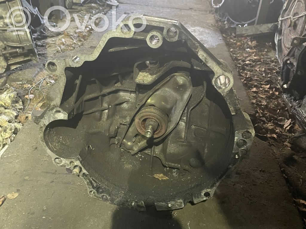 Volkswagen PASSAT B5 Manualna 5-biegowa skrzynia biegów 