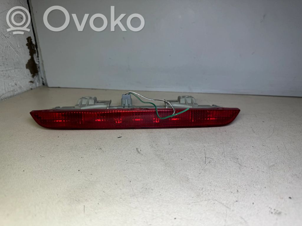 Toyota Corolla E110 Papildomas stop žibintas 