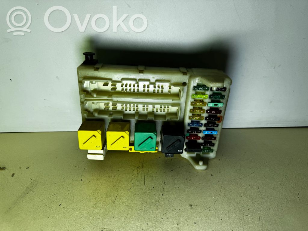 Ford Mondeo MK I Sicherungskasten 