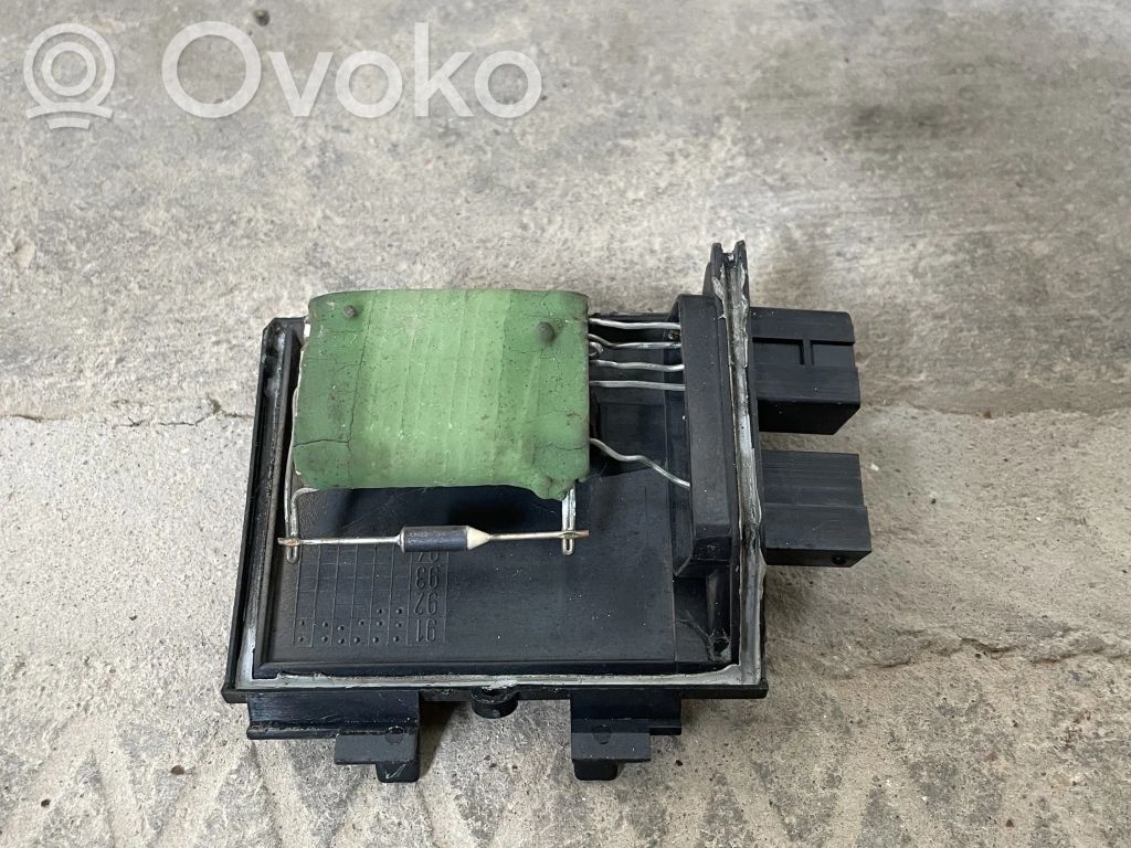 Audi 80 90 S2 B4 Résistance moteur de ventilateur de chauffage 