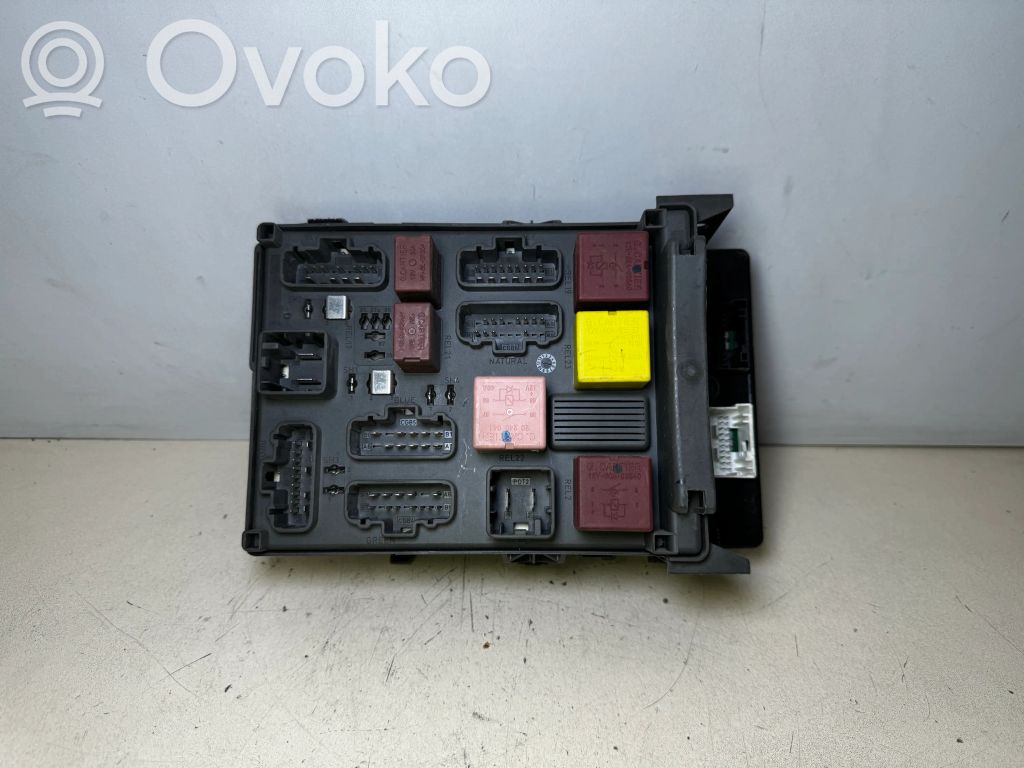 Renault Laguna II Fuse module 