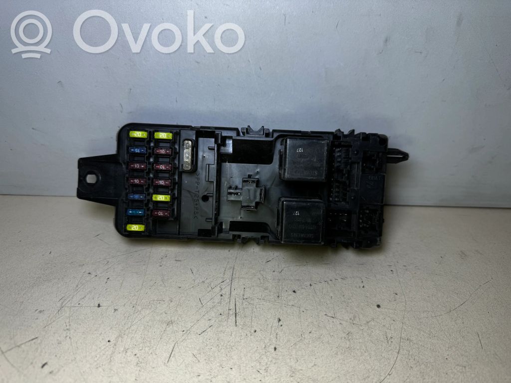 Módulo de fusible   953381,V23134B52X240,V23134B52