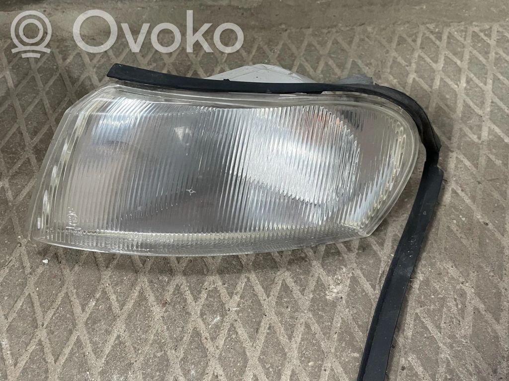 Front indicator light   183404,183404B