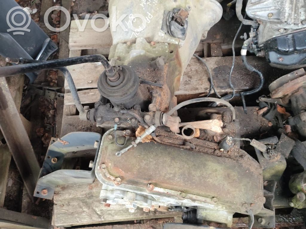 Nissan Patrol 160 Mehāniska 5 ātrumu pārnesumkārba 