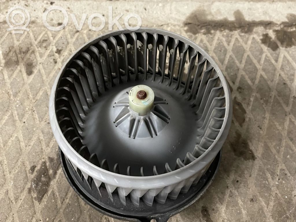Subaru Outback Mazā radiatora ventilators 