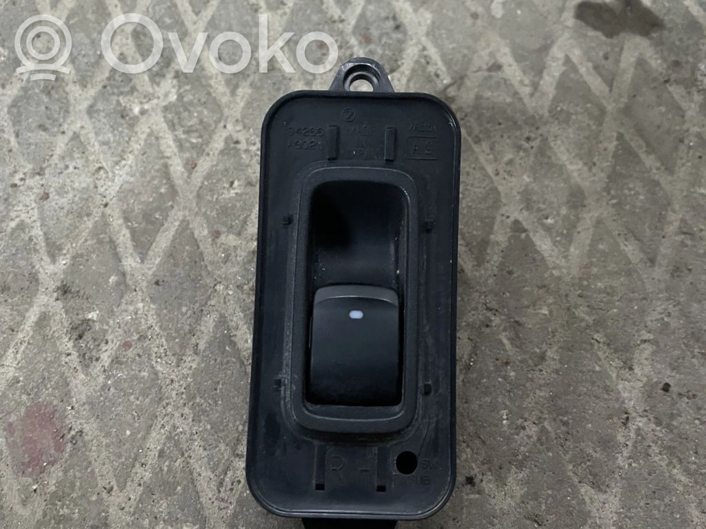Electric window control switch   94266AG020,94266AG020