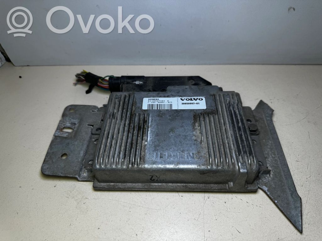 Volvo S40, V40 Engine control unit/module 
