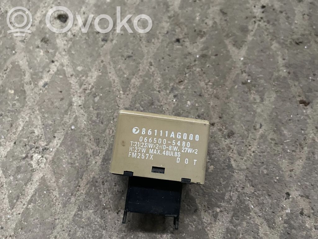 Subaru Outback Hätävilkun rele 