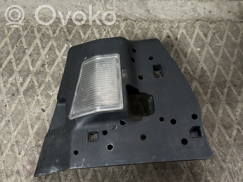 BMW 3 E46 Cubierta del soporte de la lámpara de la luz trasera 
