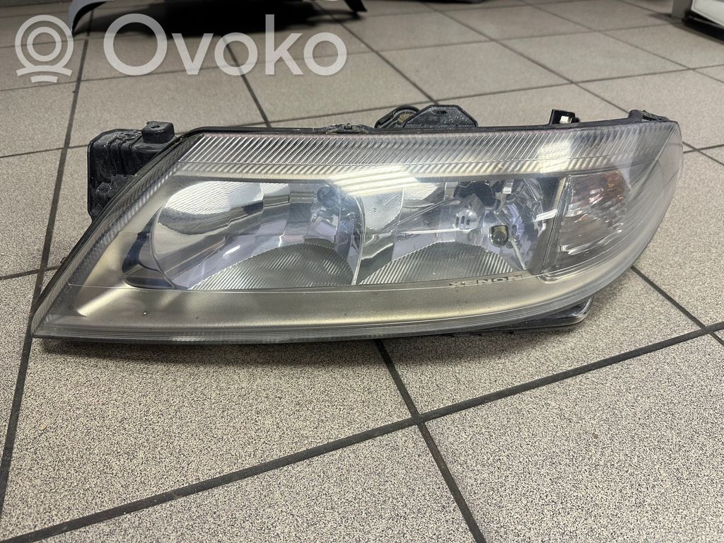 Renault Laguna II Headlight/headlamp 