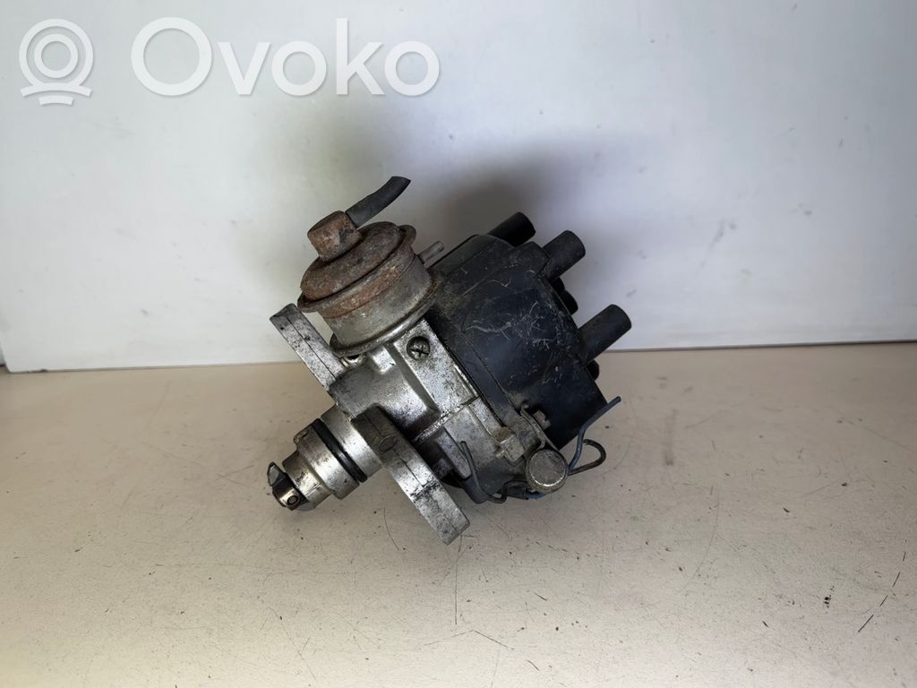 Toyota Corolla E80 Ignition distributor 