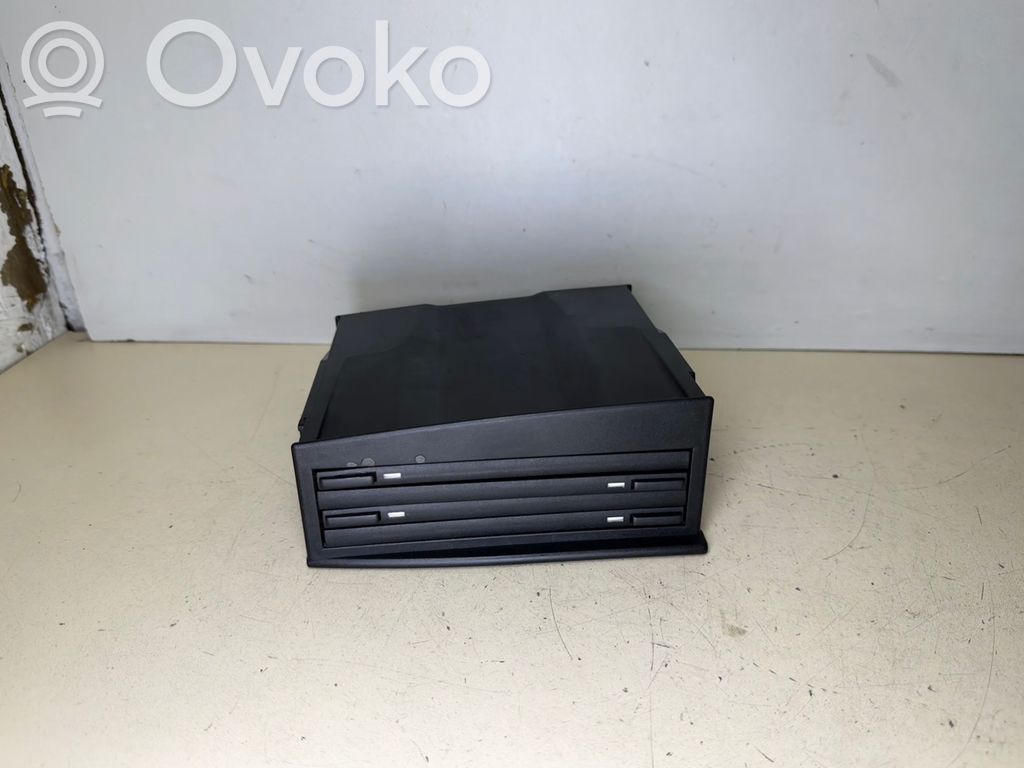 BMW 7 E65 E66 CD/DVD keitiklis 