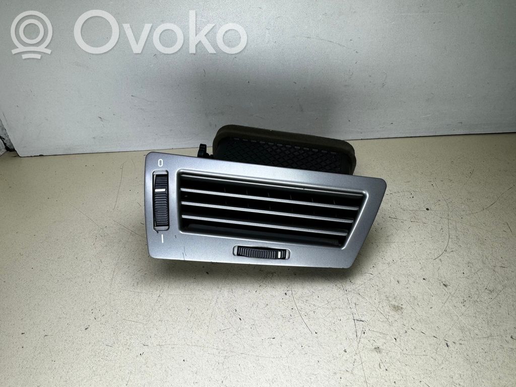 BMW 7 E65 E66 Šoninės oro grotelės 