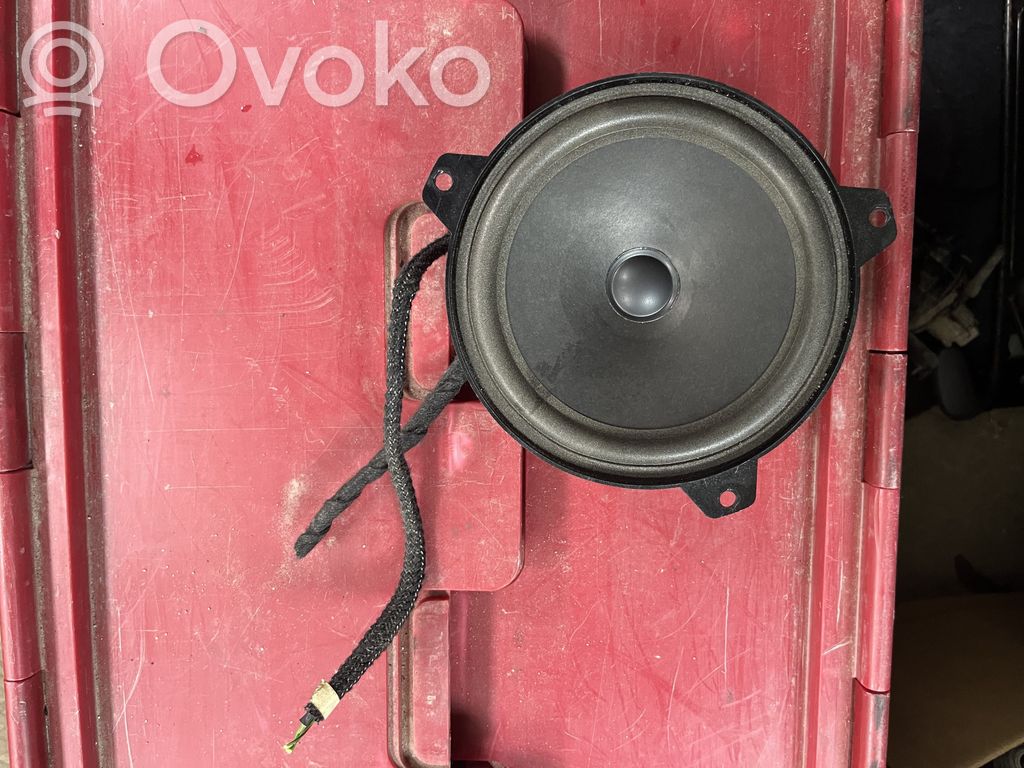BMW 3 E46 Front door speaker 