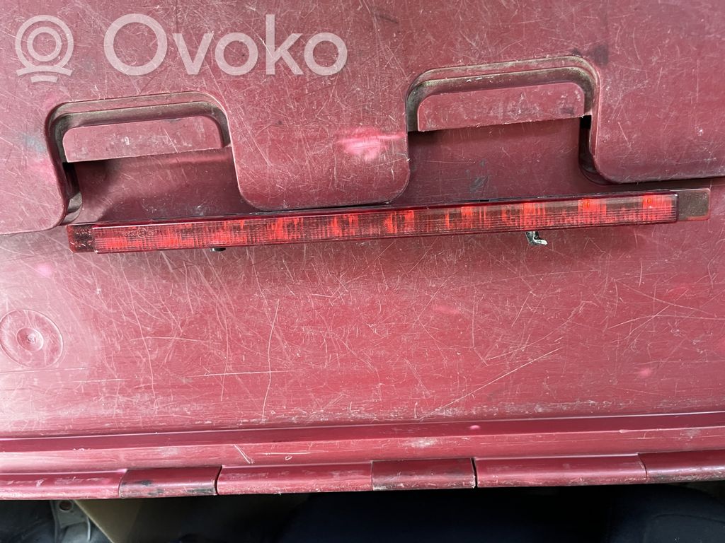 Audi A3 S3 8L Kolmas/lisäjarruvalo 