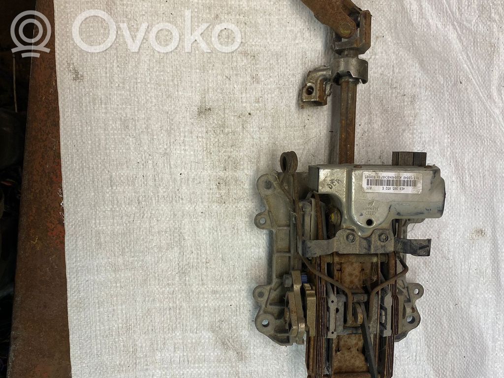 Volkswagen Touareg I Steering wheel axle 