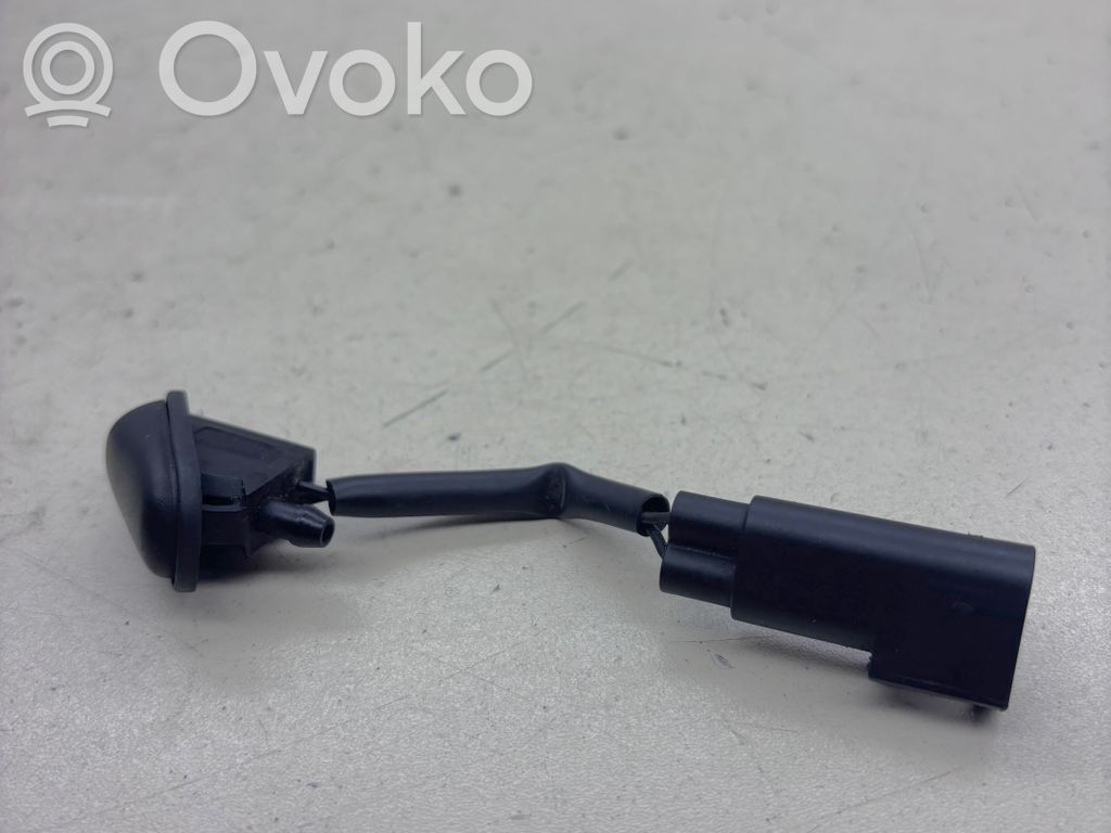 Ford Mondeo MK IV Dysza spryskiwacza szyby przedniej / czołowej 
