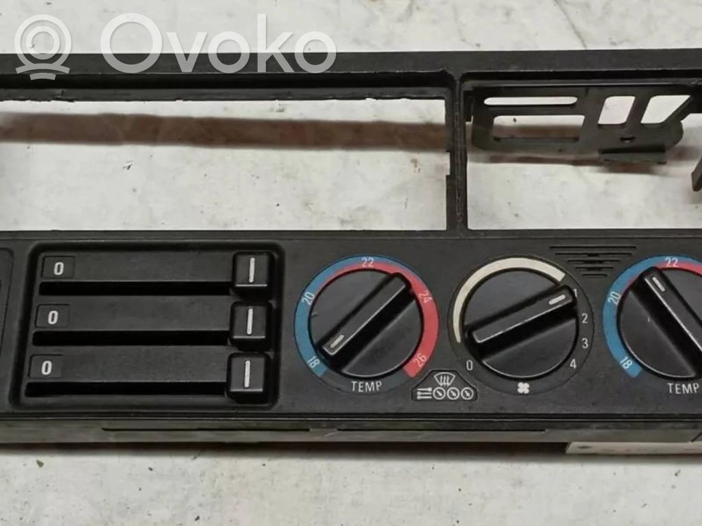 BMW 5 E34 Climate control unit 