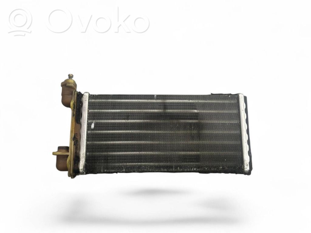 BMW 3 E30 Pečiuko radiatorius 