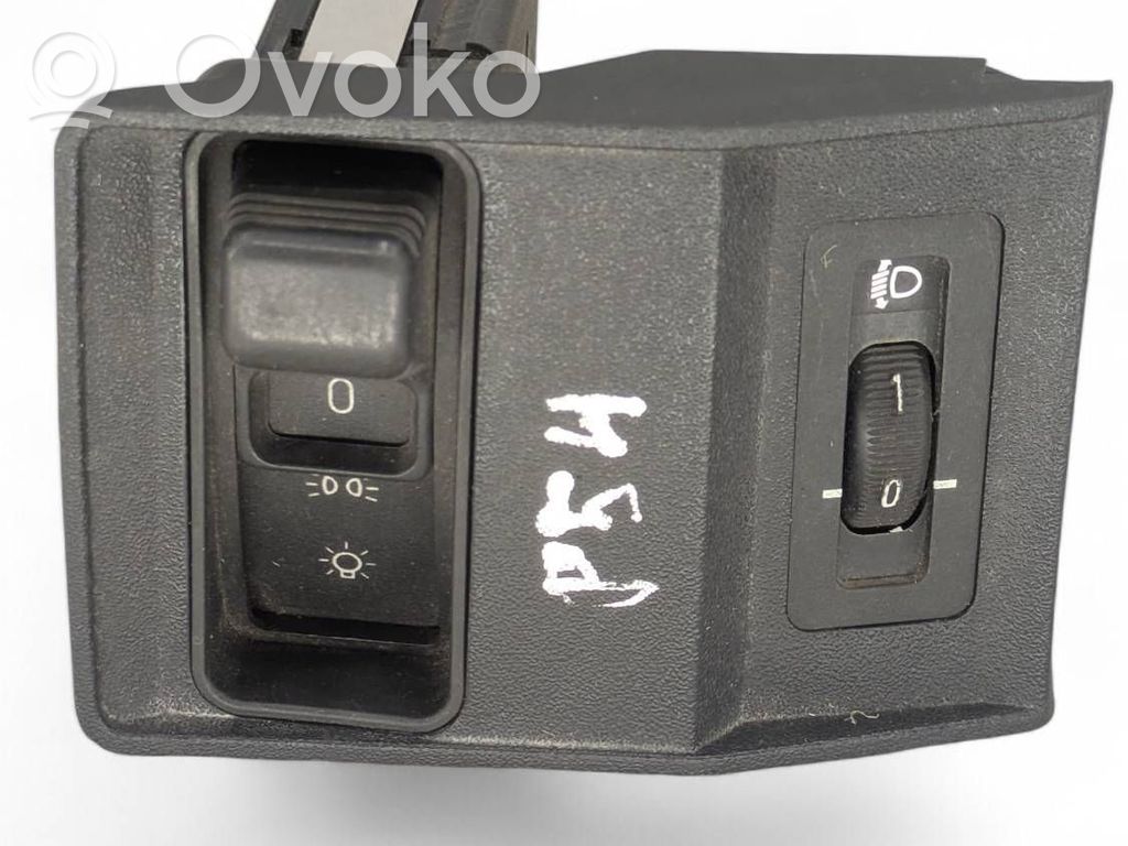 Light switch   61318351234,8351234,61318351268,51458110498,8110498,8351268