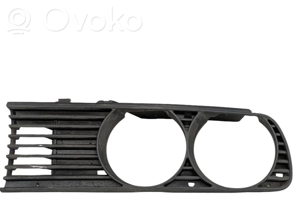 BMW 3 E30 Under headlight/headlamp trim 