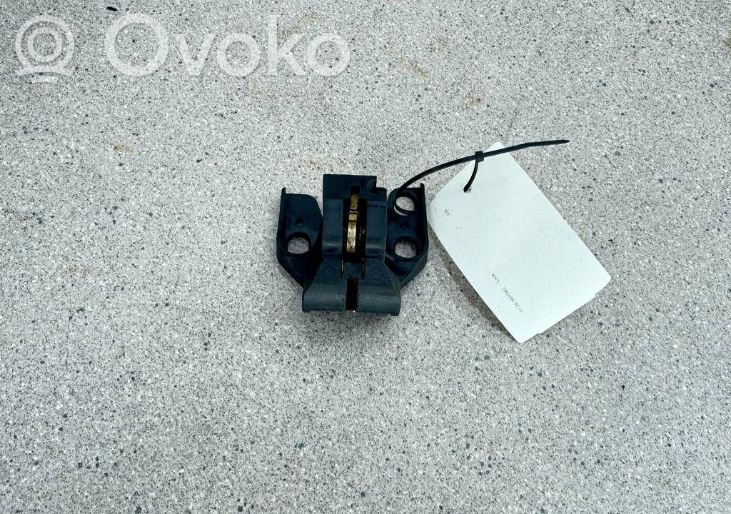 BMW 3 E30 Tailgate/trunk/boot lock/catch/latch 