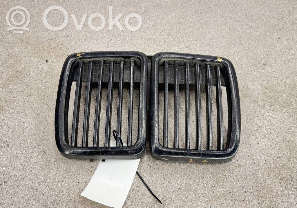 BMW 3 E30 Front grill 