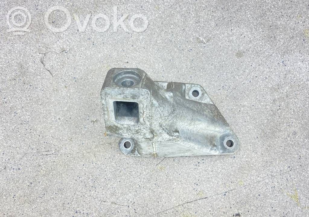 BMW M5 Engine mounting bracket 