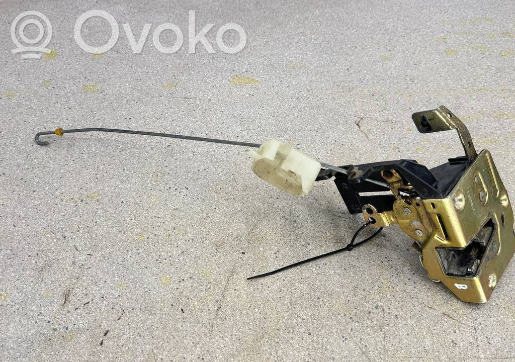 BMW 3 E30 Front door lock 
